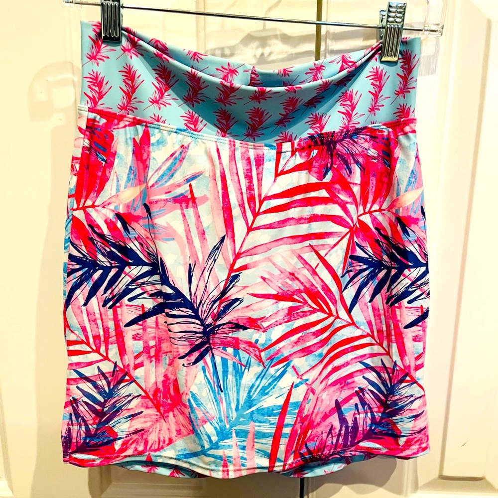 Tropical golf skirt. Size XS. Pink and light blue palm tree print.
